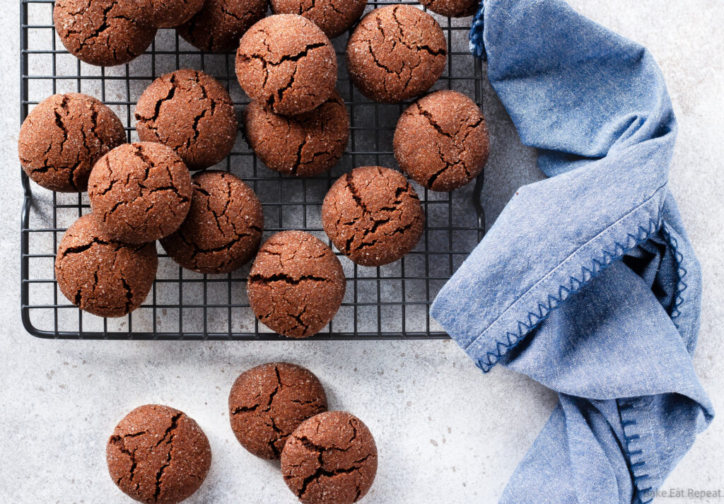 easy chocolate sugar cookies