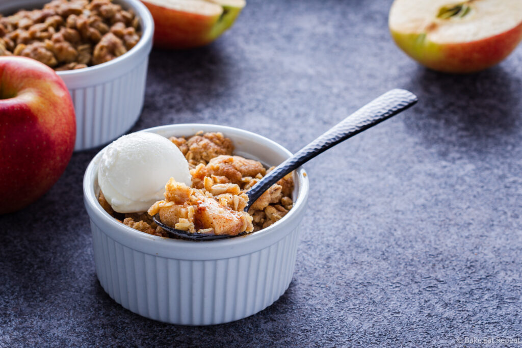 individual apple crisp made in the air fryer