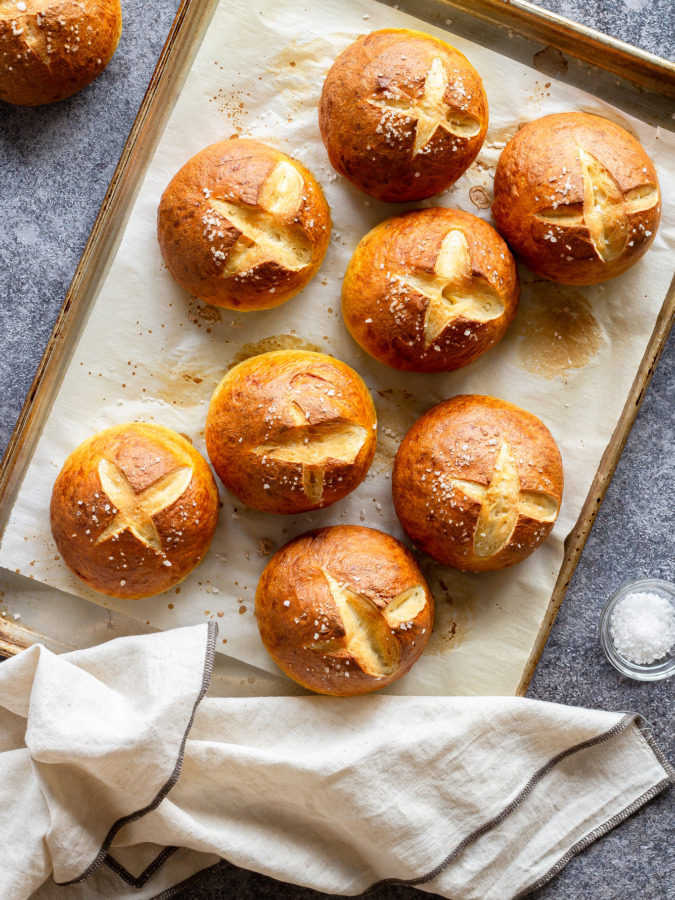 Pretzel Rolls