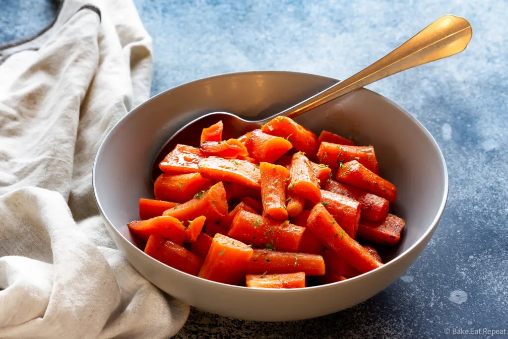 slow cooker maple glazed carrots