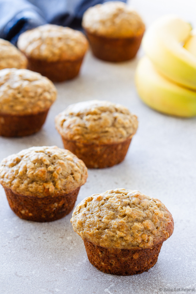 banana oatmeal muffins