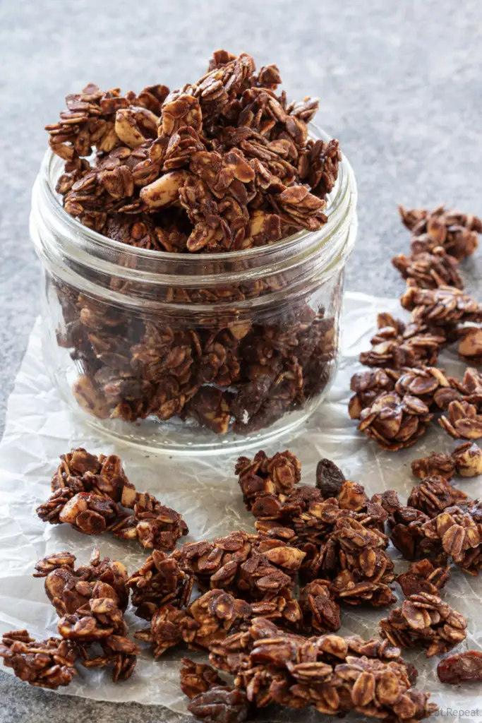 chocolate granola