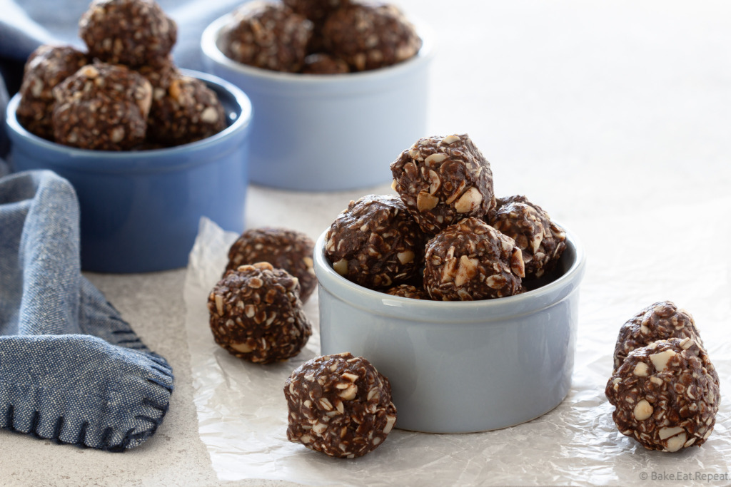no bake chocolate peanut butter energy balls