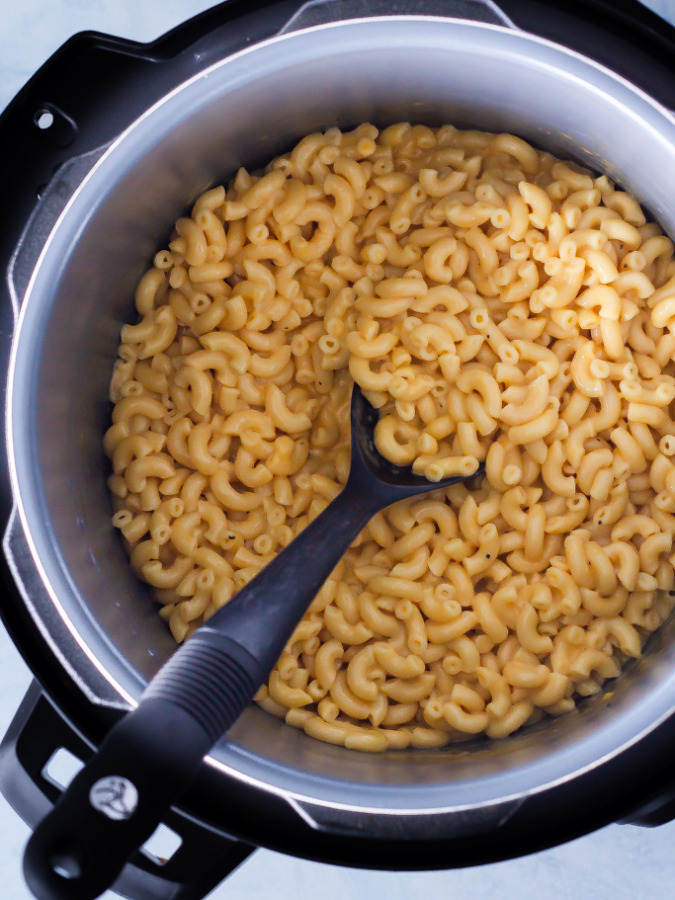 Instant Pot macaroni and cheese